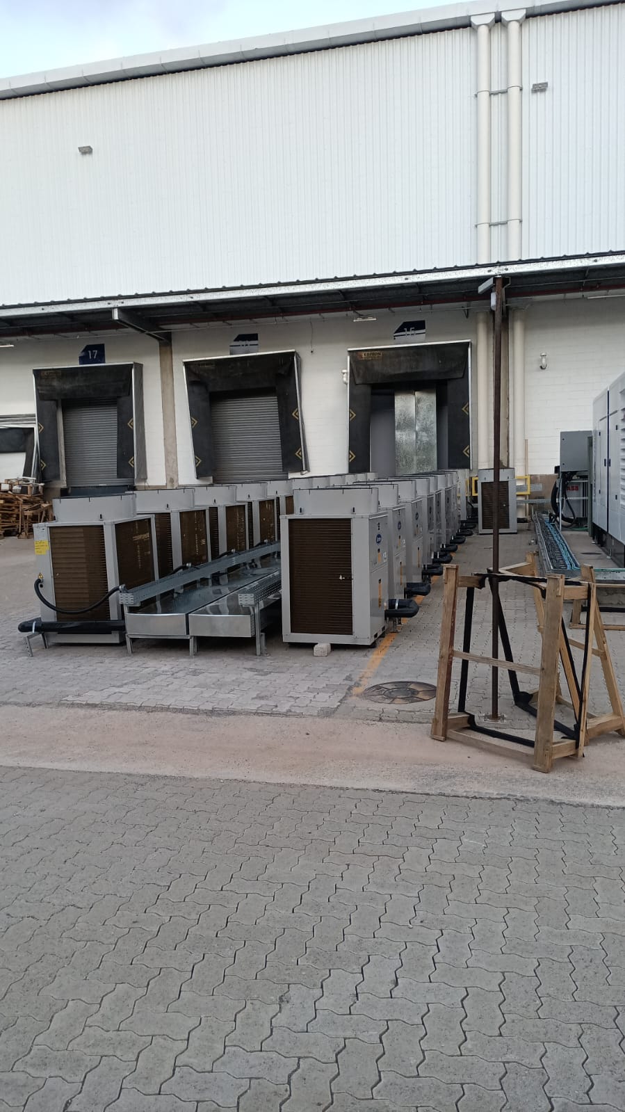 Serviços De Refrigeração Para Comércio Atacadista??