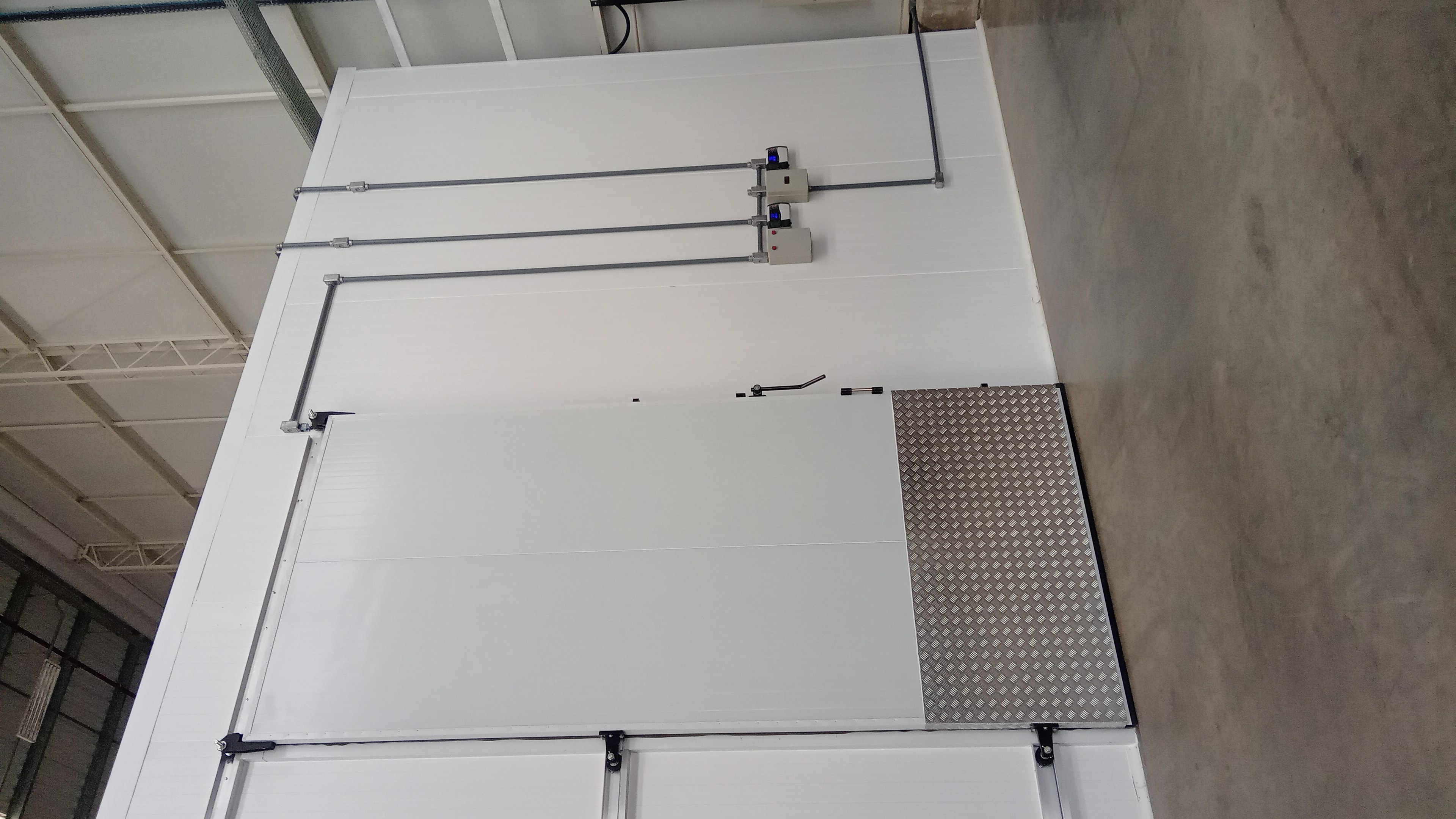 Portas Deslizantes Para Ambientes Refrigerados??