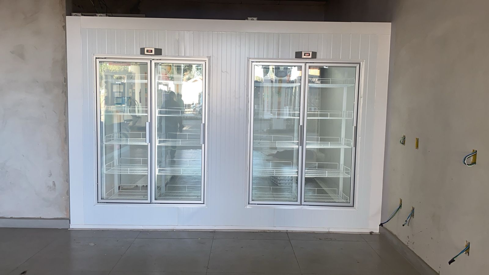 Vitrine Refrigerada Para Alimentos??