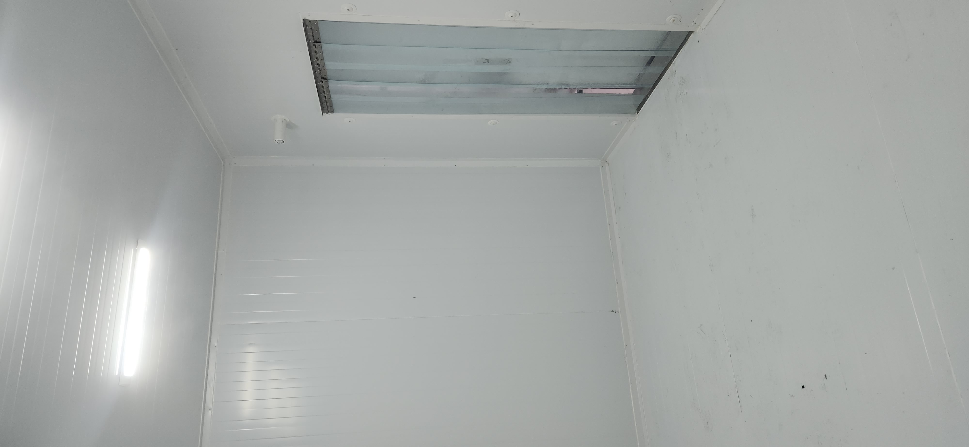 Instalação De Portas Para Câmaras Frias??